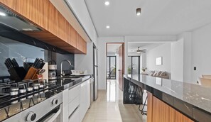 Fridge, microwave, oven, stovetop