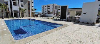 Charming 2-bedroom apartment in Los Cabos with WiFi, AC, Swimming Pool and more.