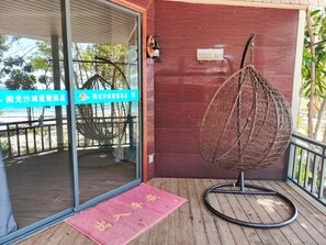 In-room safe, soundproofing, free WiFi