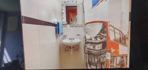 Hair dryer, towels, soap, toilet paper - susymario's space (Ciudad de México)