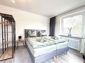 1 bedroom, iron/ironing board, WiFi, bed sheets - Modern apartment in the center with parking space - Hermannliving 11 (Schneverdingen)