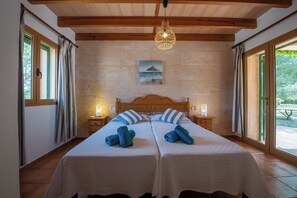 4 Schlafzimmer, Bügeleisen/Bügelbrett, WLAN, Bettwäsche