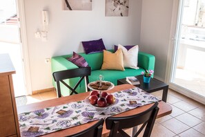 Apartment | Dining