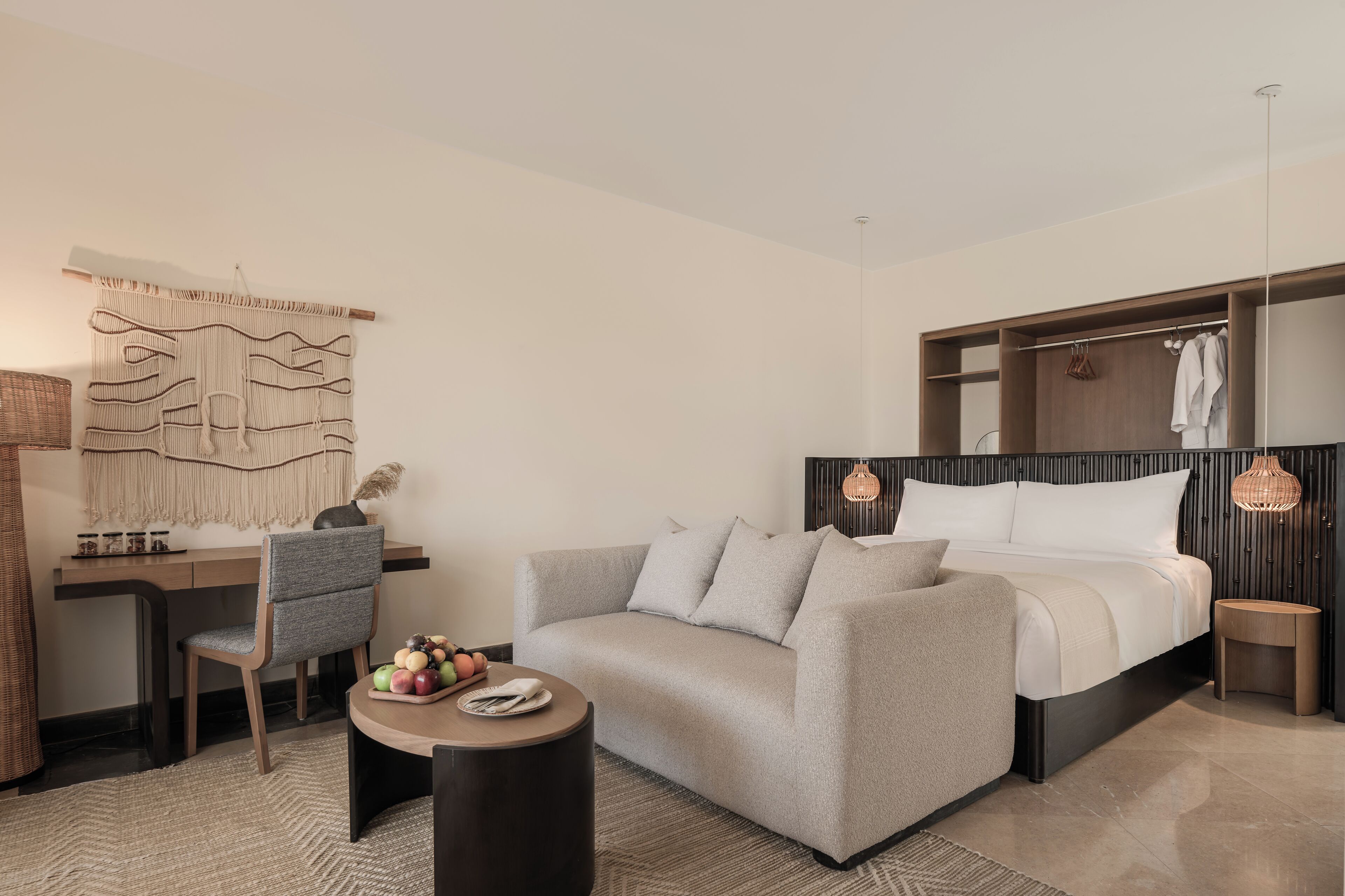 Dental Renewal Retreat | Allergikerbettwaren, Daunenbettdecken, Minibar, Zimmersafe