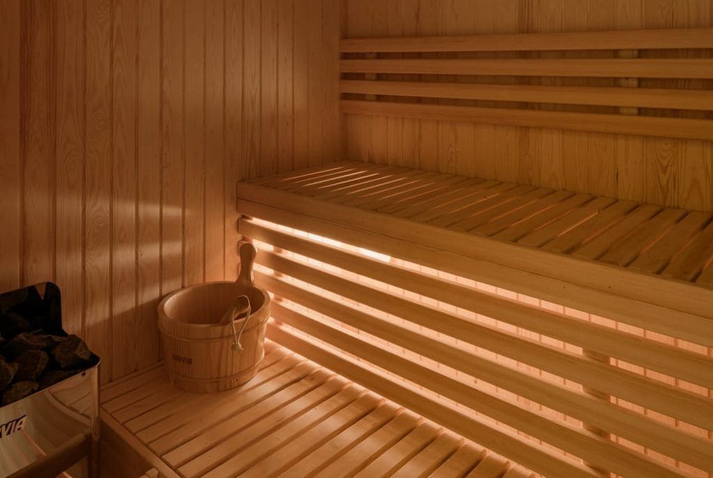 Recovery Program | Literie hypoallergénique, couette en duvet d'oie, minibar