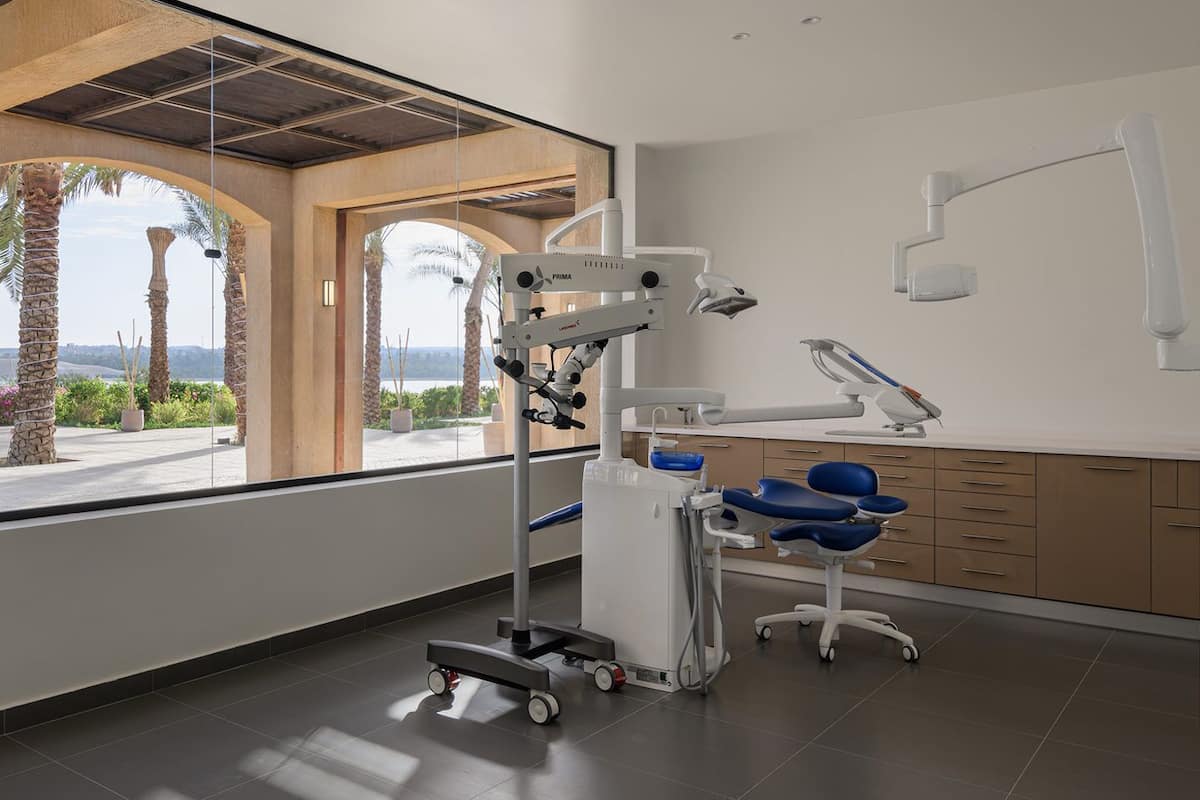 Vitality Boost Retreat | Hypo-allergenic bedding, down duvets, minibar, in-room safe