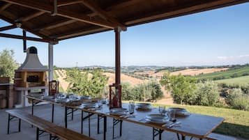 Room, 1 Bedroom, Garden View | BBQ/picnic Area