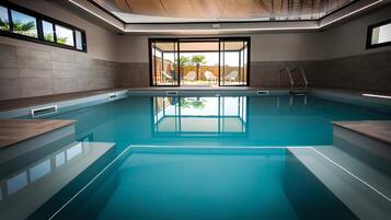 Piscine couverte, piscine extérieure