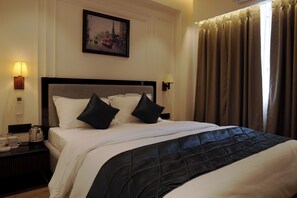 Deluxe Double Room, 1 Queen Bed, Smoking, City View | Free WiFi - HOTEL ICHAMATI (Kolkata)