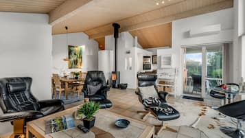 Télévision, cheminée