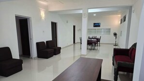 Unclassified image, 5 of 20, button - Kandy City View MPM Guest Room 3A2 (Kandy)
