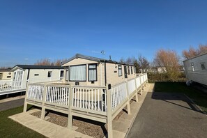 Cabin | Exterior