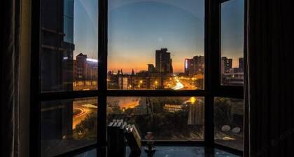 Home Meeting Hotel (Chengdu Kuanzhai alley)