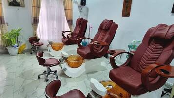 Hair salon
