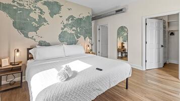 2 quartos, ferros/tábuas de passar roupa, Wi-Fi, roupa de cama