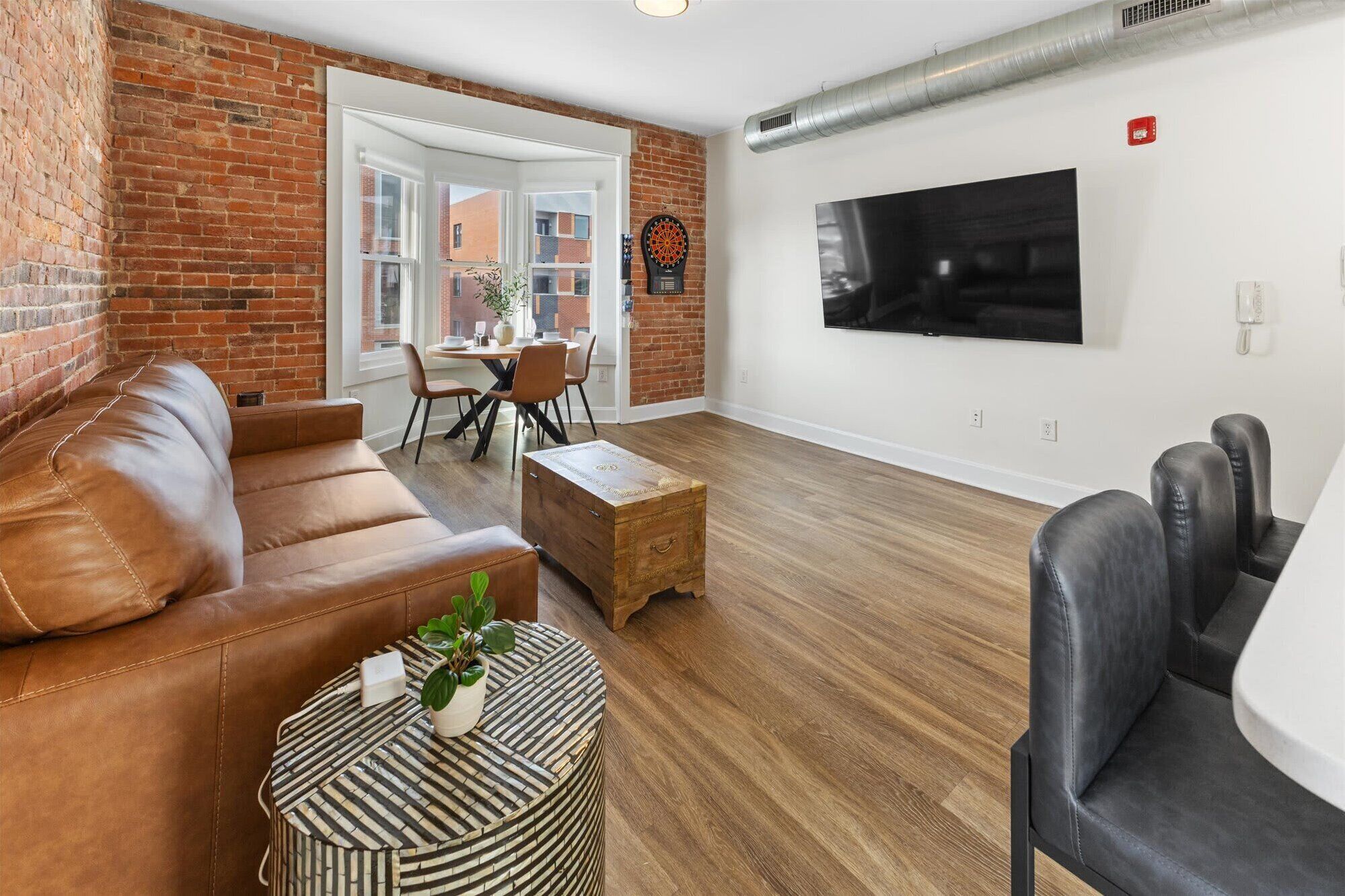 TV, offices