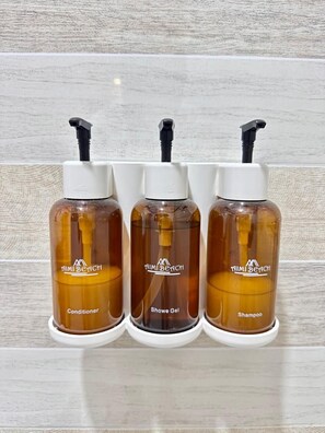 Combined shower/tub, free toiletries, hair dryer, towels -  AIMI Beach, Gulhi Island, Maldives (Gulhi)