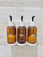 Bañera con ducha, artículos de tocador gratuitos, secador de pelo