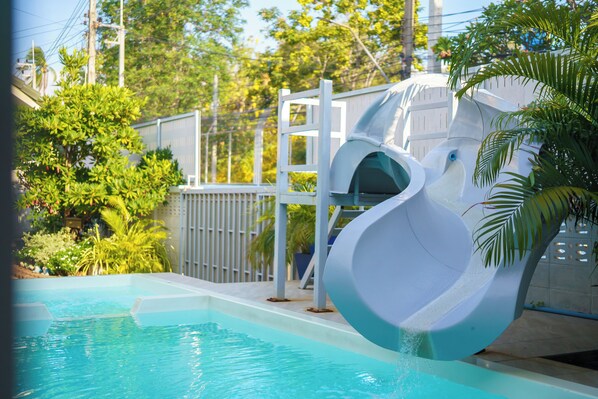 บริเวณภายนอก