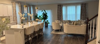 Luxury 3BR 2BATH Coastal Retreat.10 minutes to LBI Beaches.Save 20% on 4+ Nights