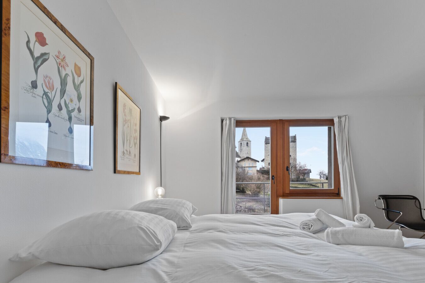 Fer et planche à repasser, Wi-Fi gratuit, draps fournis