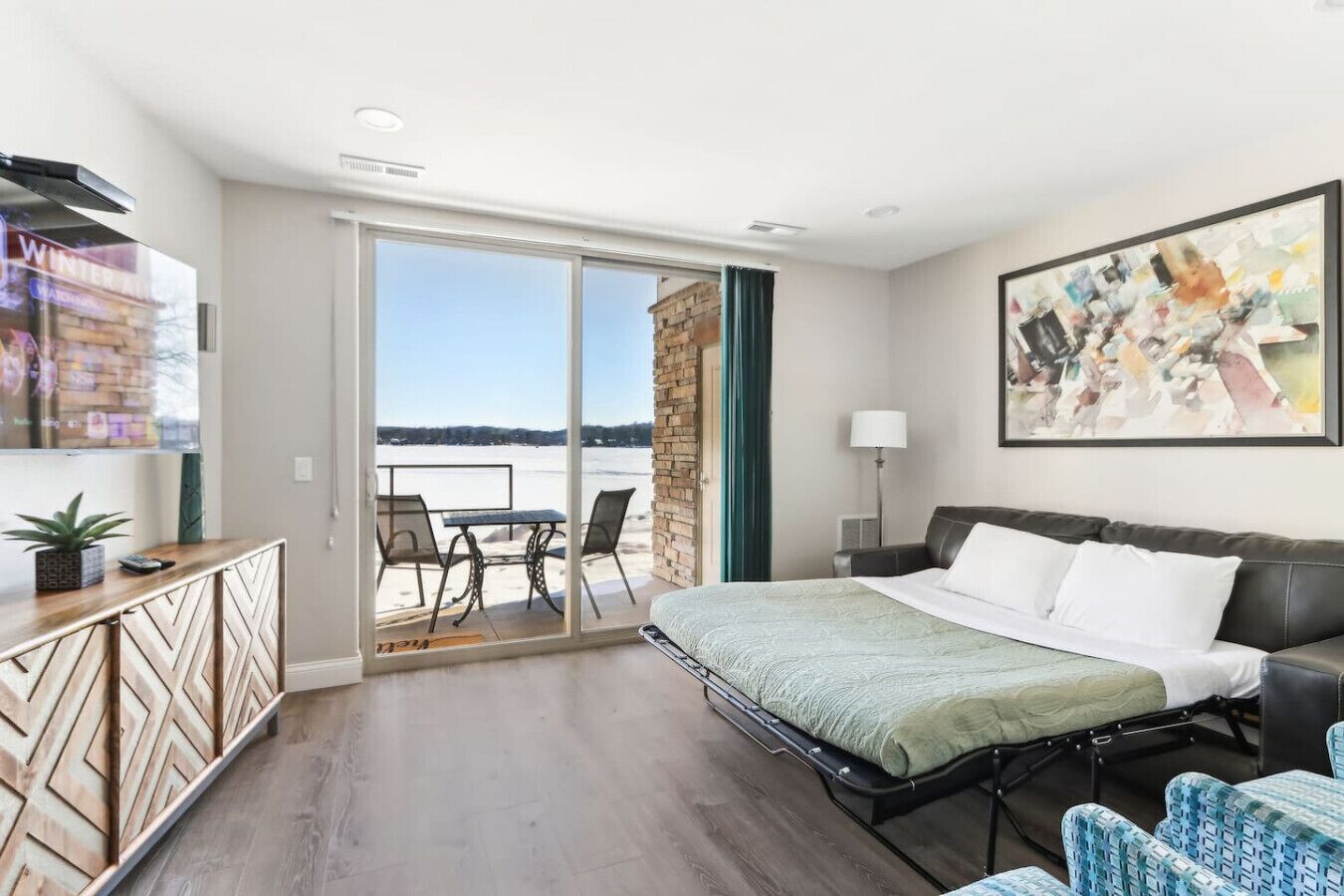 1 dormitorio, tabla de planchar con plancha, wifi gratis y ropa de cama