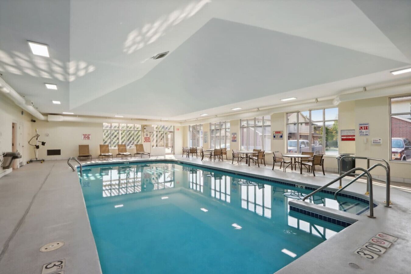 Piscine couverte, piscine chauffée