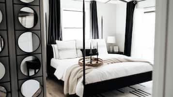 2 bedrooms, desk, iron/ironing board, travel crib