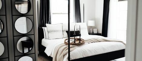 2 bedrooms, desk, iron/ironing board, travel crib