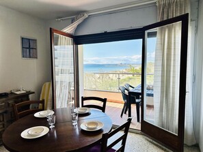 Dining - Seafront apartment with terrace and private parking in Roses (Roses)