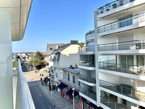 Property grounds - 3-room apartment for 5 guests, close to beach, central La Baule location (La Baule)