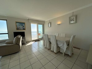 Interior - 3-room apartment for 5 guests, close to beach, central La Baule location (La Baule)