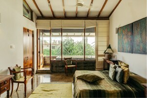 Luxury Villa, 4 Bedrooms | Premium bedding, laptop workspace, free WiFi, bed sheets