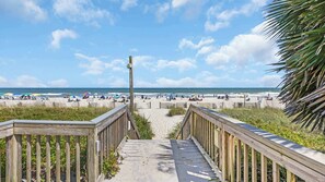 Beach nearby - Cool Coast Ocean View Resort Studio (Myrtle Beach)
