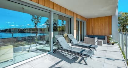 Charming apartment, lake view, WiFi and air conditioning in Giżycko.