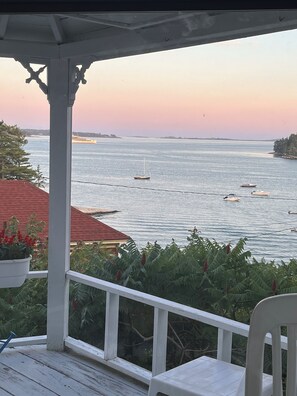 Property grounds - Ocean views, private beach, garden patio, red clay tennis, dock access, WiFi (Boothbay Harbor)