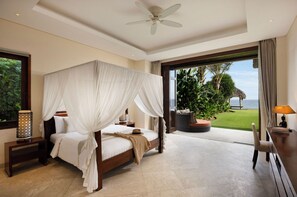 7 slaapkamers, een bureau, een strijkplank/strijkijzer, reisbedje