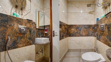 Gratis toiletartikler, håndklæder, Sæbe, Shampoo