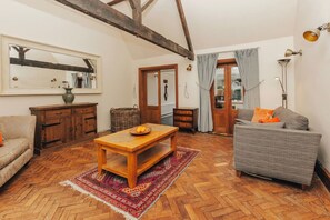 Una Smart TV, una chimenea