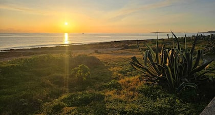 Detached villa facing the sea 8 beds