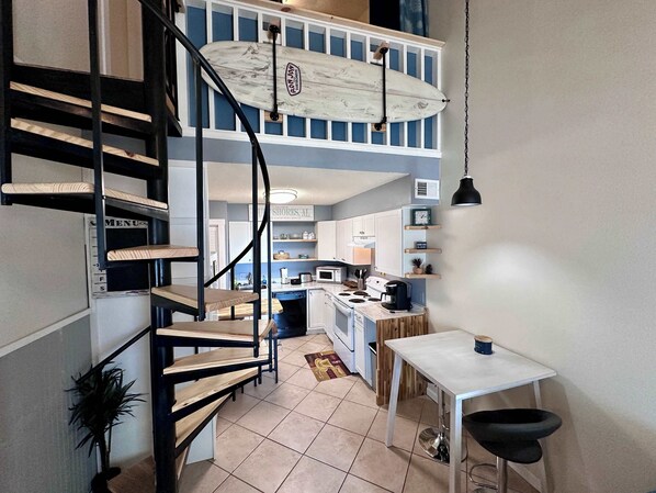 コンドミニアム ベッド (複数台) キッチン (Surfside at the Cove) | 内装