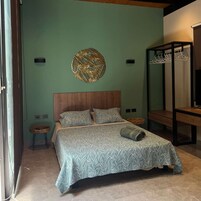 House | 5 bedrooms, Internet