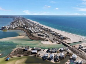 Beach nearby - The Perfect Spot Condo for 8! (Gulf Shores)