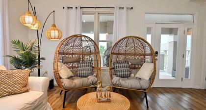 Short Walk to Beach Hot Tub Cold Plunge Pool