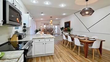 House, Multiple Beds, Hot Tub, Partial Ocean View (White Caps) | Private kitchen | Fridge, microwave, oven, stovetop