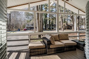 Terrace/patio - 3-Bed, 2-Bath Home in Ocean Pines, MD – Just 15 Minutes from Ocean City Beaches (Berlin)