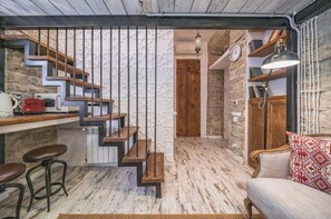 Duplex família, vista para a cidade | Roupas de cama premium, frigobar, cofres nos quartos, escrivaninha