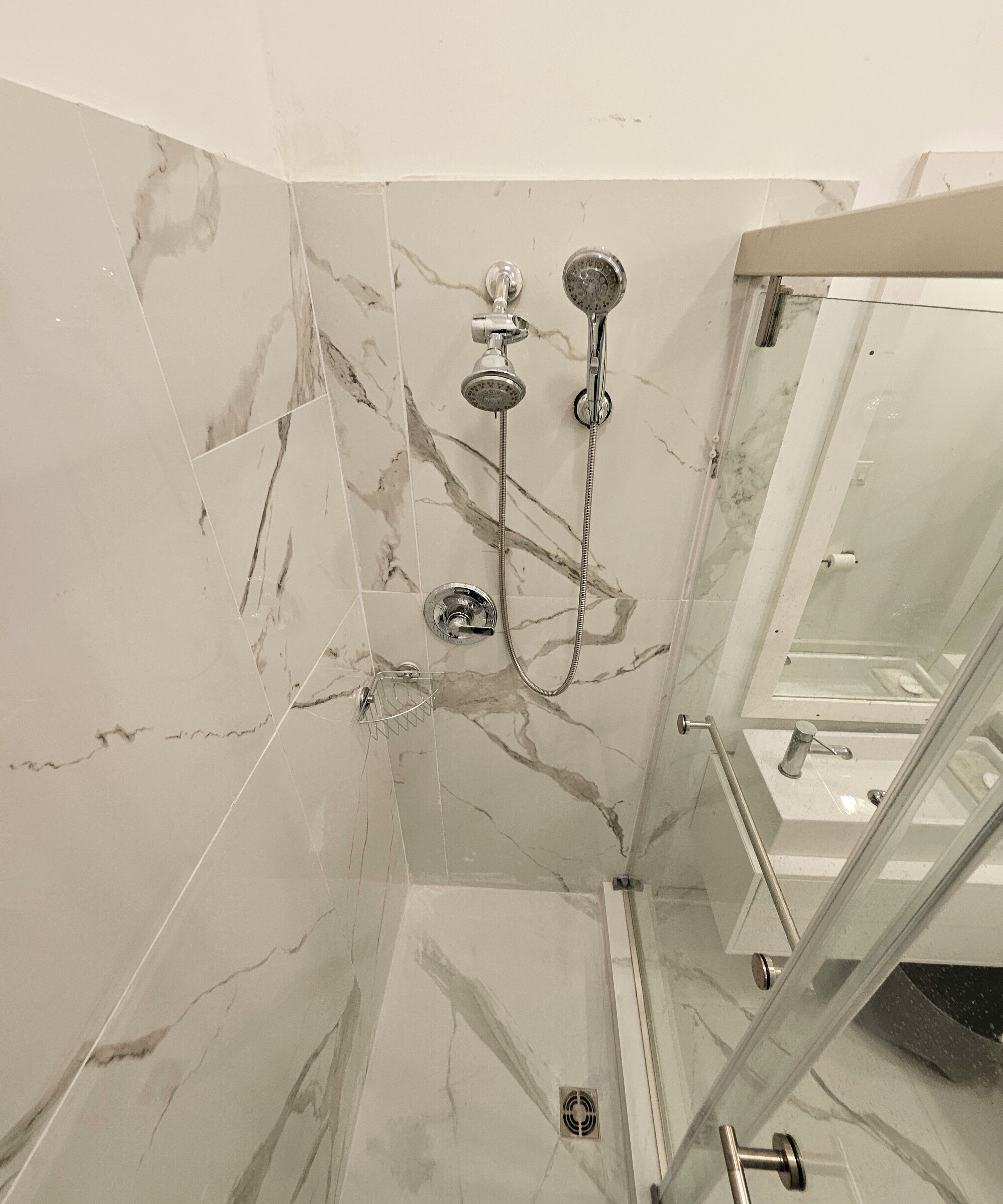 Håndklær, såpe og toalettpapir