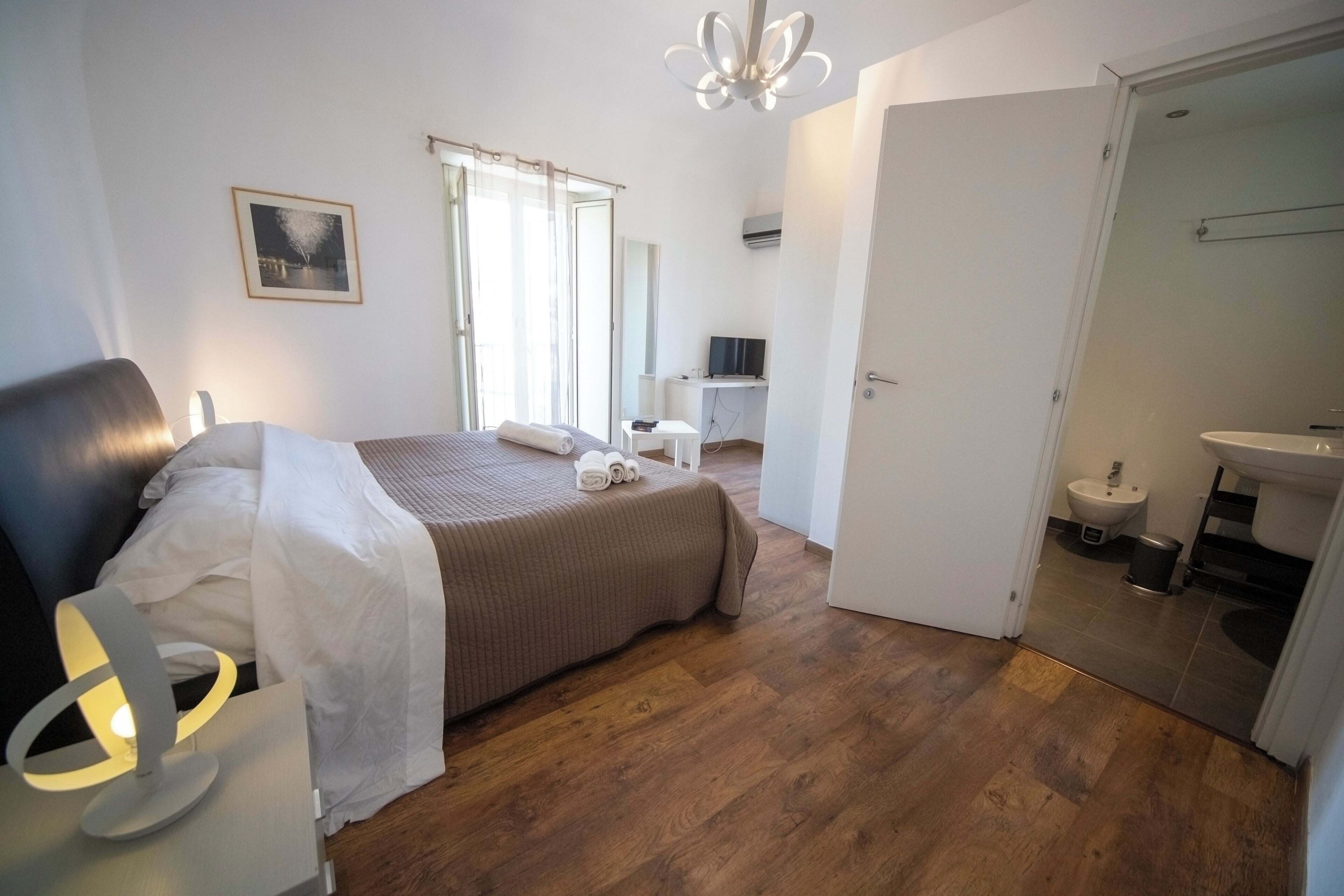 Photo - Zurria Rooms