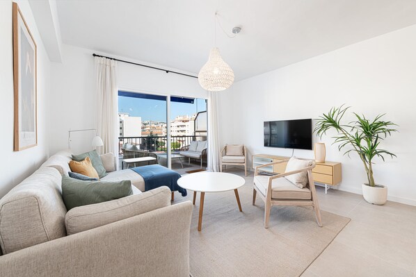 Comfort Apartment, City View | Living area | LCD TV - Solaga - Ida (Rincon de la Victoria)